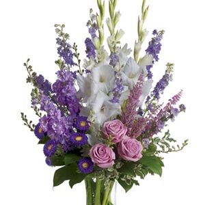Elegant Floral Arrangement with White and Purple Accents